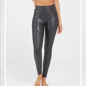 Spanx moto legging